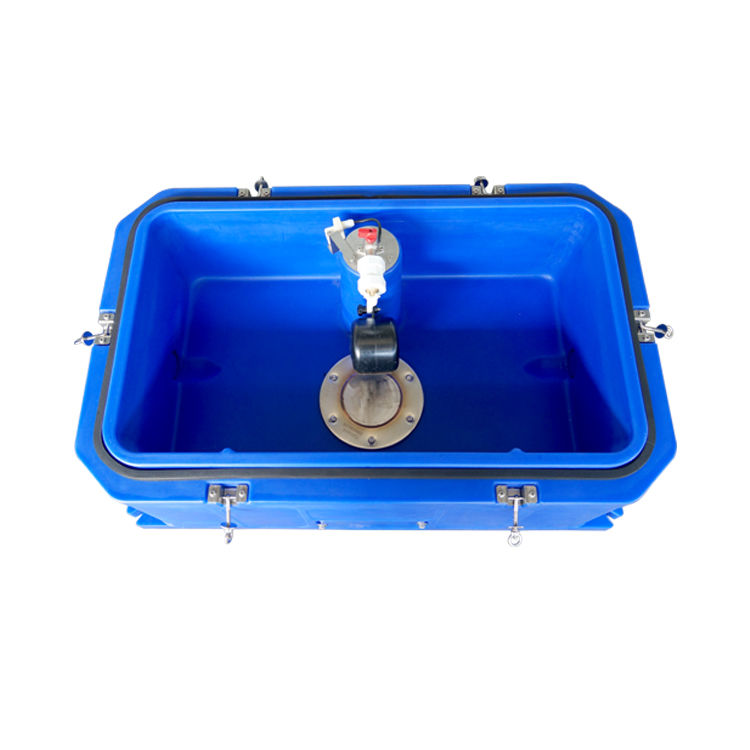 110*70*53cm/3.6*2.3*1.7ft. Δύναμη και κατάλληλη για όλα τα κλίματα